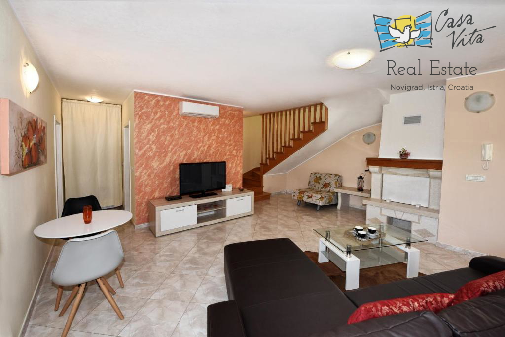 Istria, Parenzo - Casa indipendente a 12 km dal mare e dal centro di Parenzo!