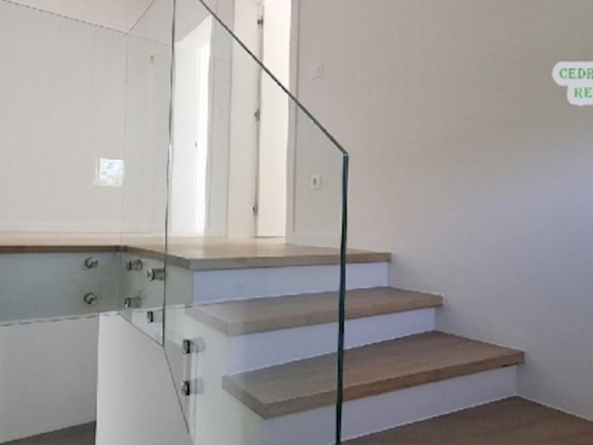 Istria, Tar vendiamo un appartamento su due piani con piscina, 3 camere da letto...