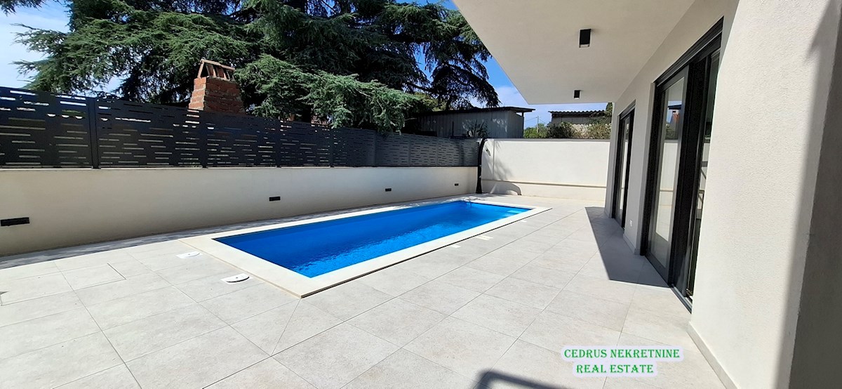Istria, Tar vendiamo un appartamento su due piani con piscina, 3 camere da letto...