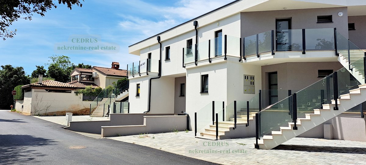 Umago, Salvore, appartamenti in vendita in un nuovo edificio, con due camere da letto, garage, ripostiglio, giardino