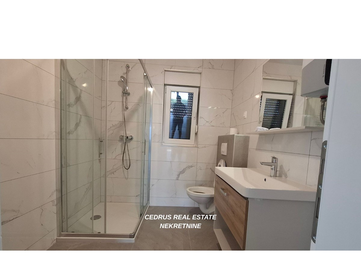 Istria, Umago, Zambrattia. Vendiamo nuovissimo appartamento di 86 m2 con vista mare, al primo piano