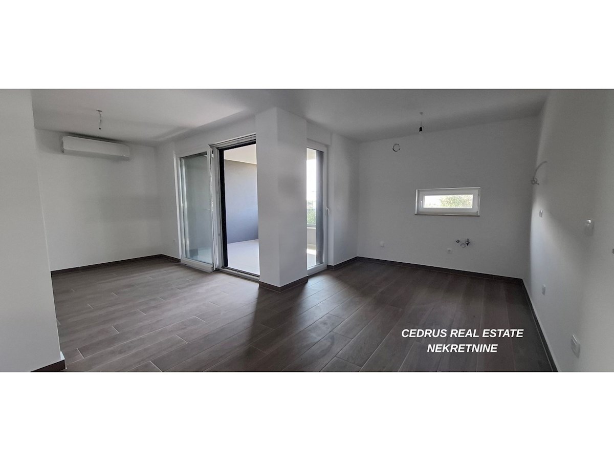 Istria, Umago, Zambrattia. Vendiamo nuovissimo appartamento di 86 m2 con vista mare, al primo piano