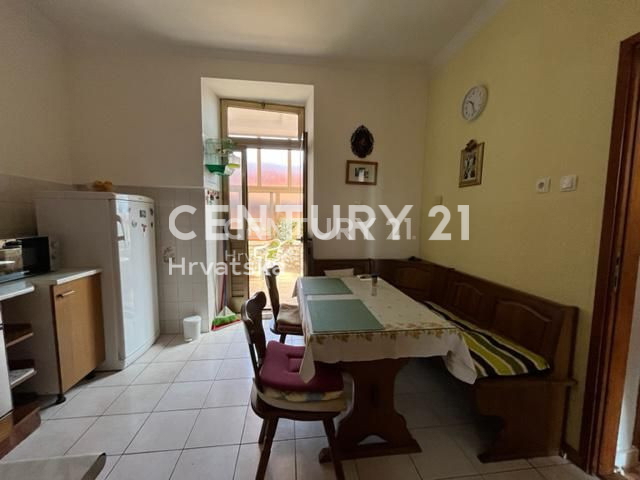 Vendita, Appartamento, 2,5 locali (2S+DB), Provincia di Istria, Umag