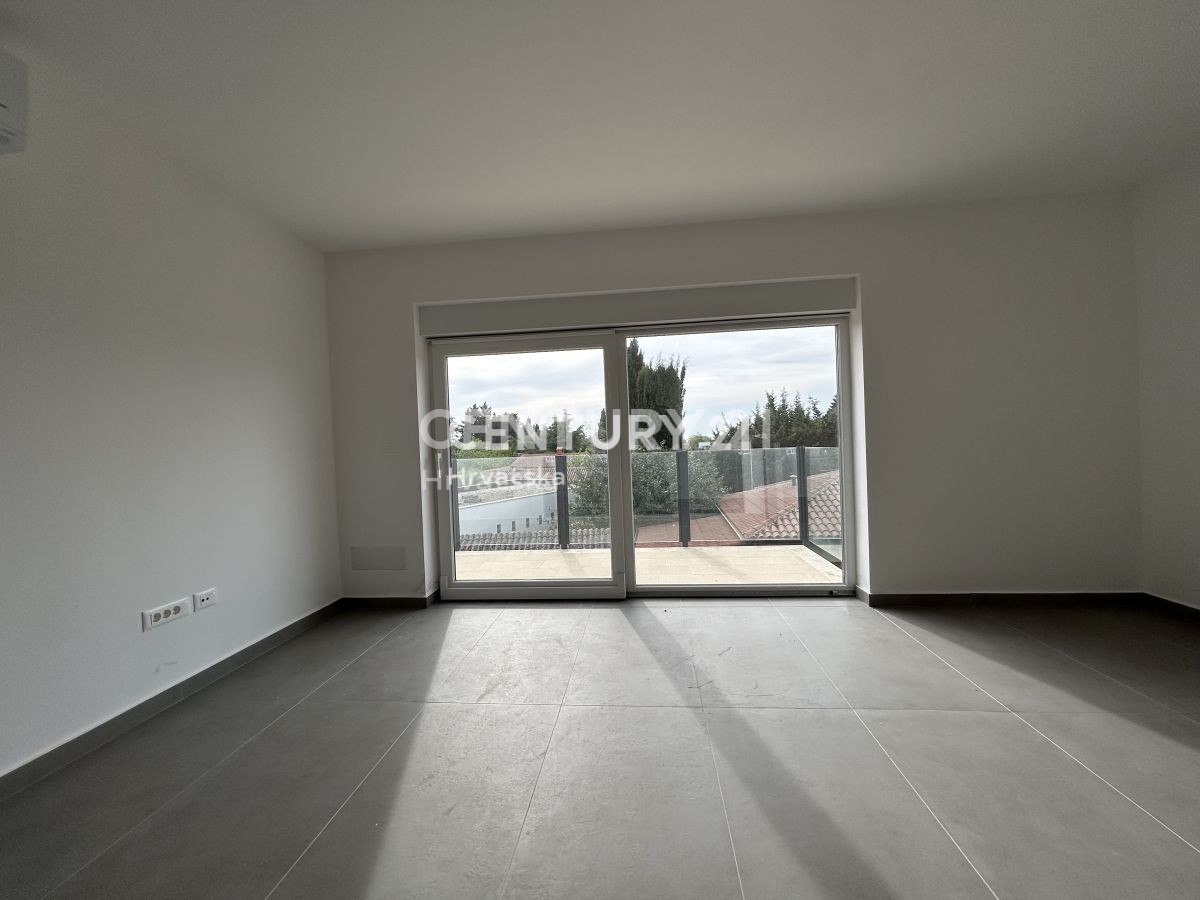 Vendita, Appartamento, 2,5 locali (2S+DB), Provincia di Istria, Umag