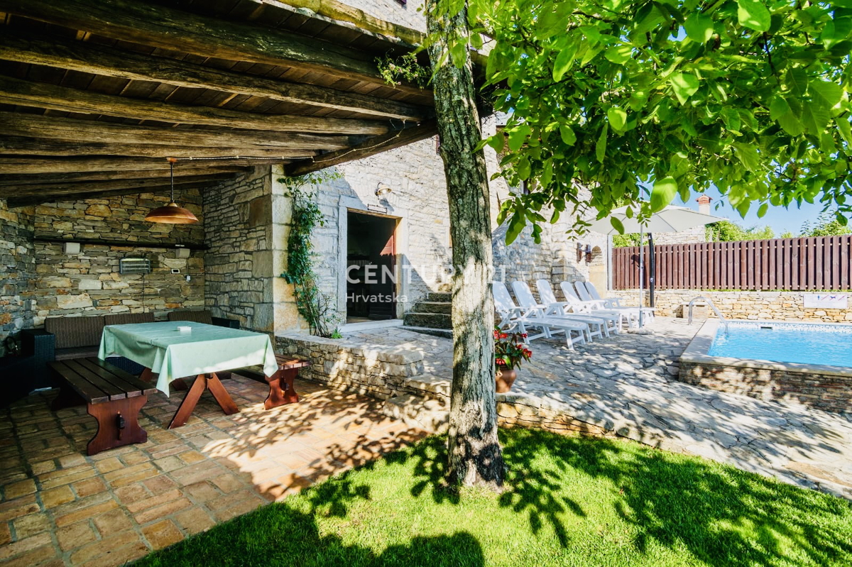 Vendita, Casa, Bifamiliare, Provincia di Istria, Oprtalj, Zrenj