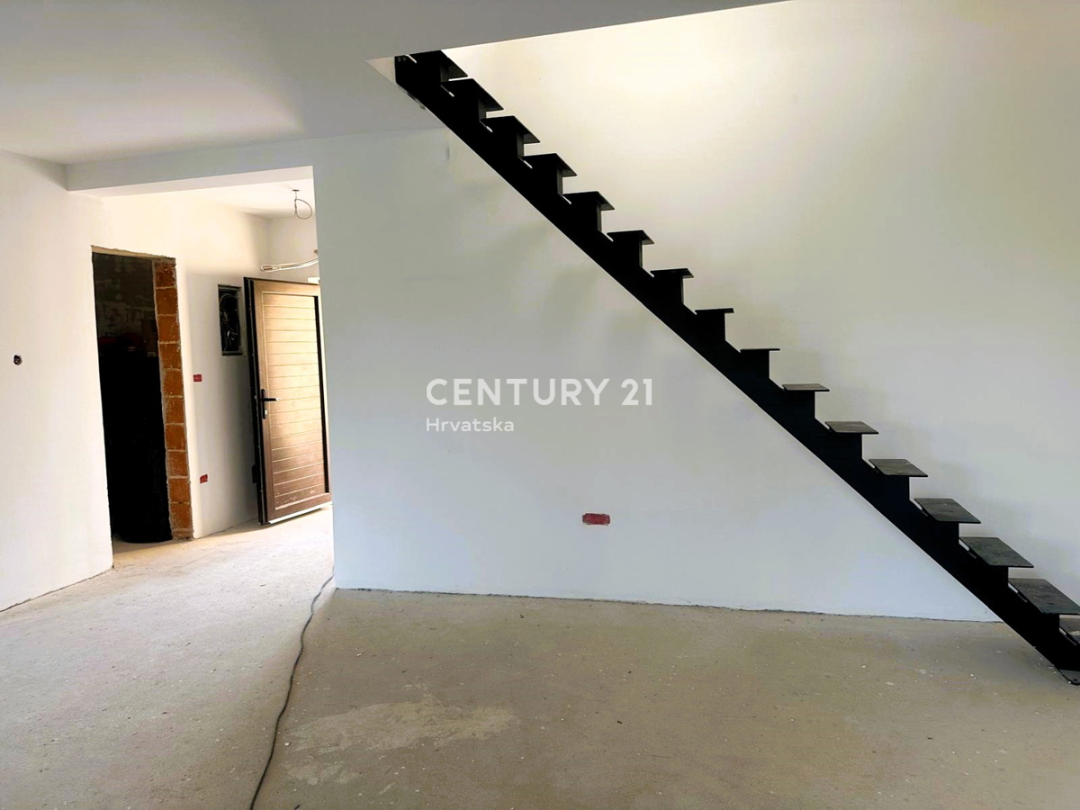 POREČ, VENDESI DOPPIA VILLA, NUOVA COSTRUZIONE CON PISCINA