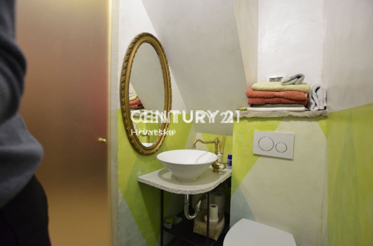 Vendita, Casa, Indipendente, Provincia di Istria, Buje, Kaštel