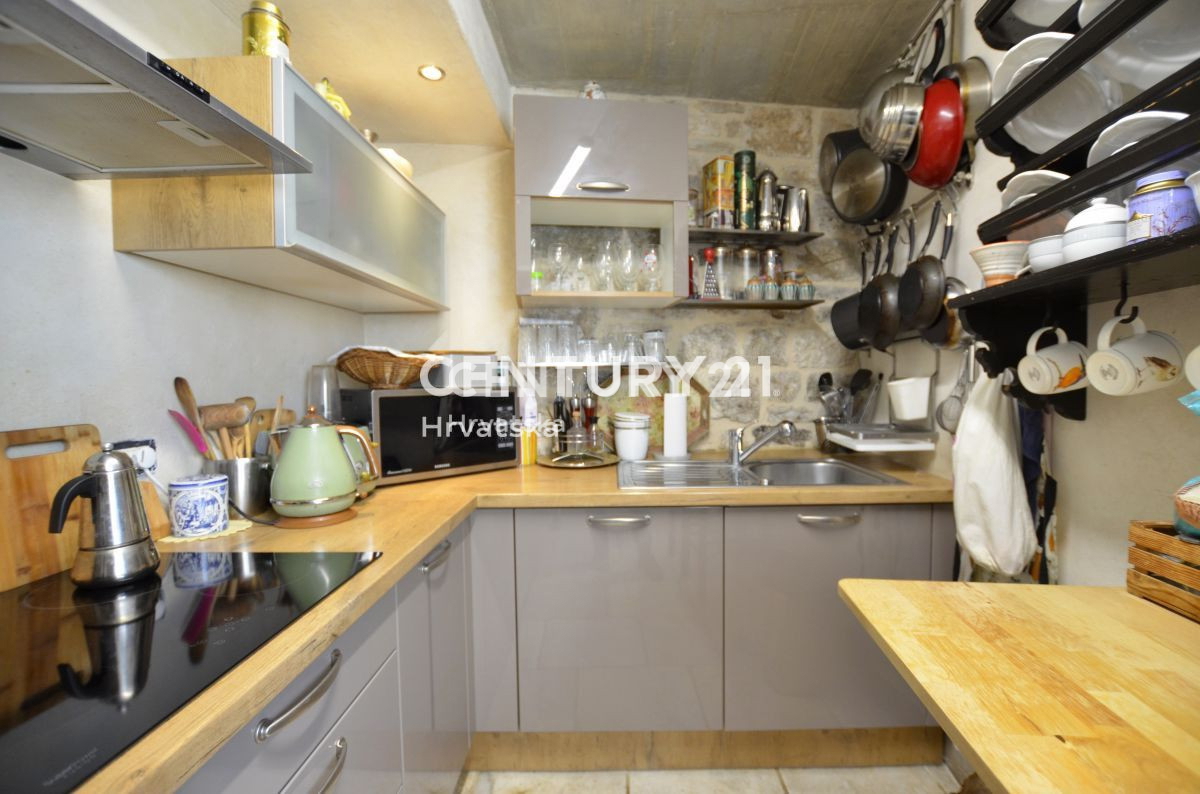 Vendita, Casa, Indipendente, Provincia di Istria, Buje, Kaštel