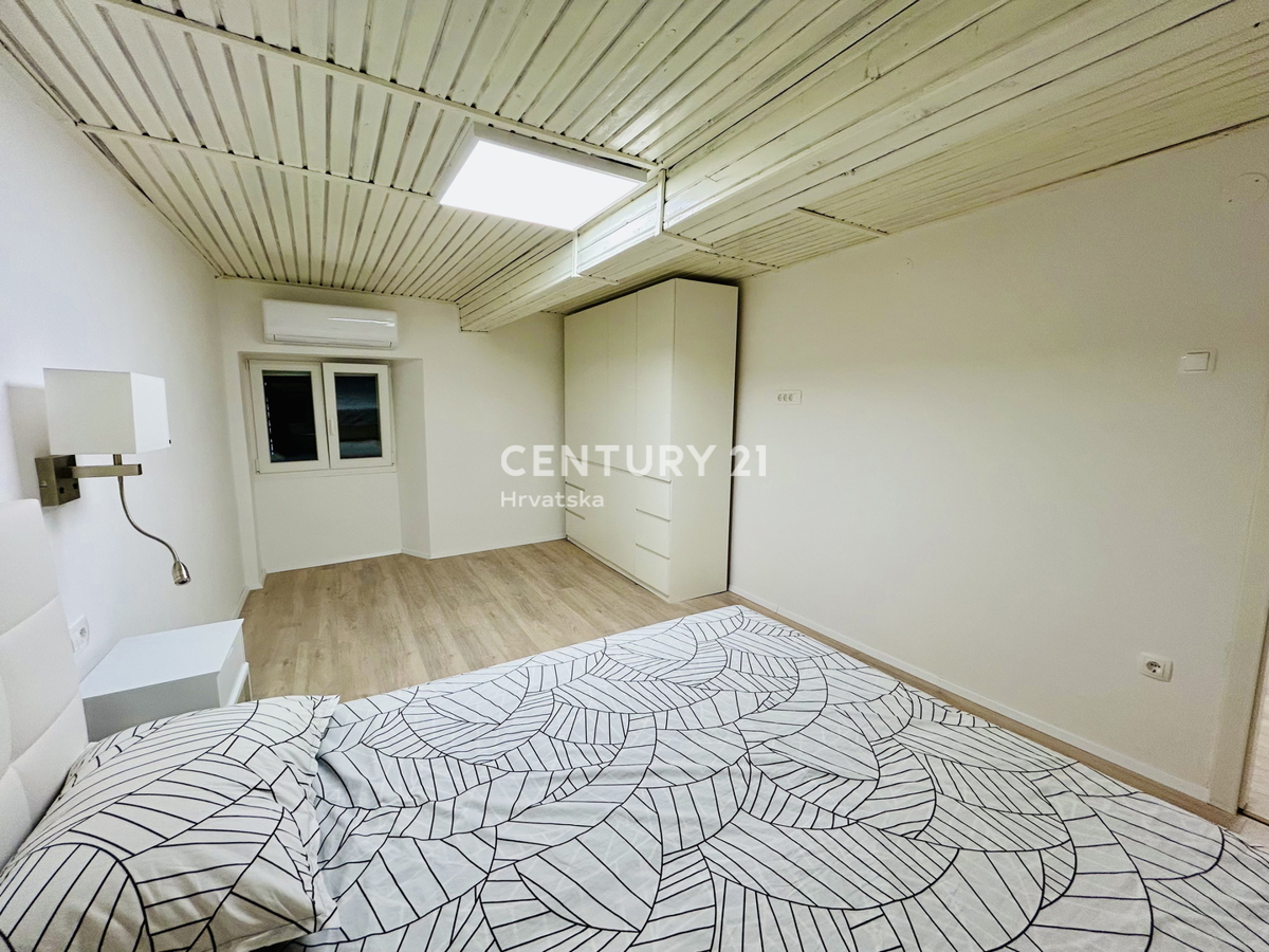 BUJE, CENTRO, APPARTAMENTO ECCELLENTE E COMPLETAMENTE RISTRUTTURATO