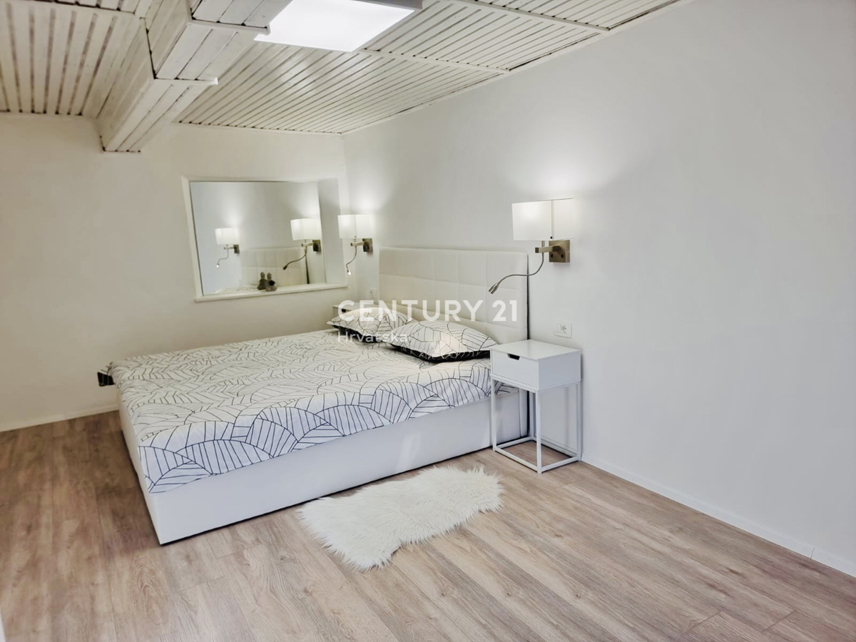 BUJE, CENTRO, APPARTAMENTO ECCELLENTE E COMPLETAMENTE RISTRUTTURATO