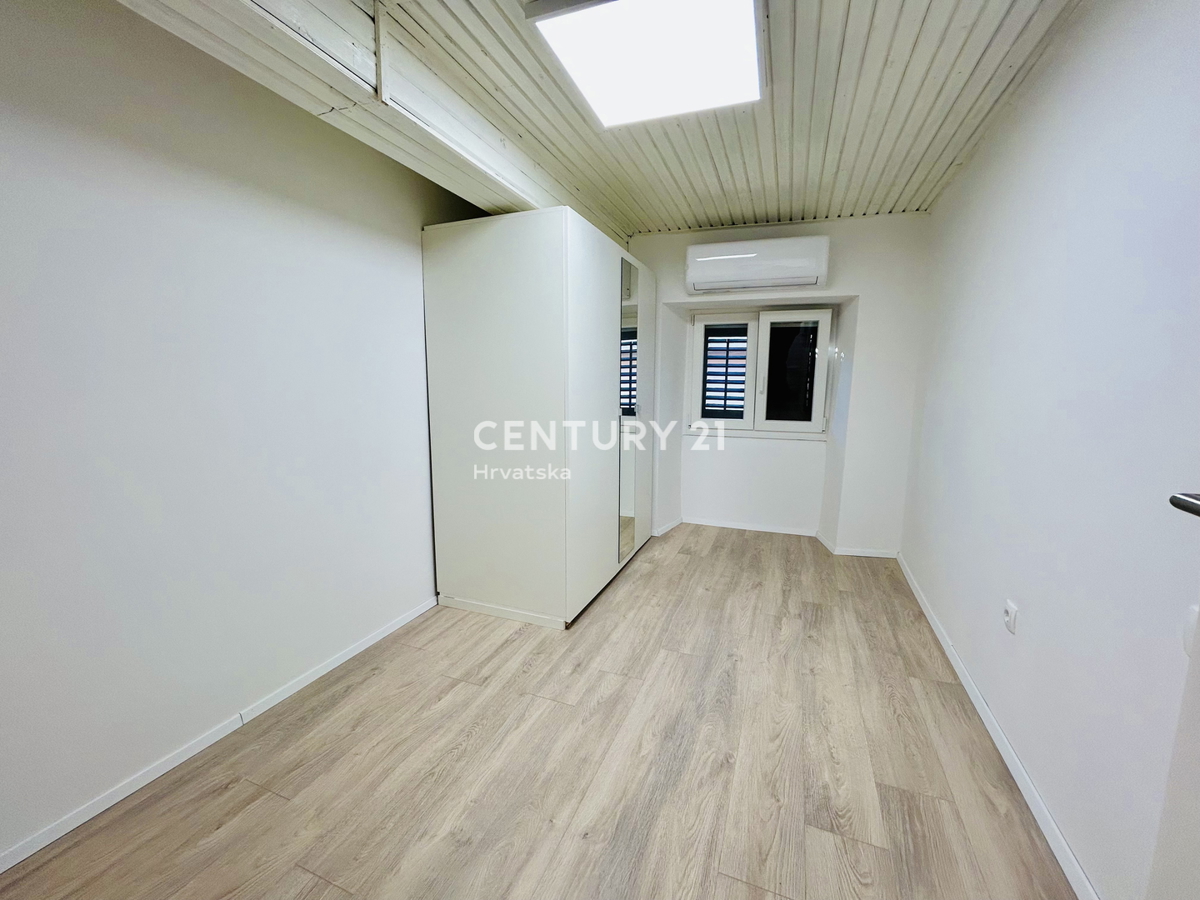 BUJE, CENTRO, APPARTAMENTO ECCELLENTE E COMPLETAMENTE RISTRUTTURATO