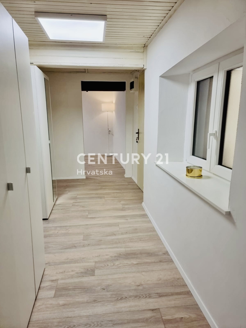 BUJE, CENTRO, APPARTAMENTO ECCELLENTE E COMPLETAMENTE RISTRUTTURATO