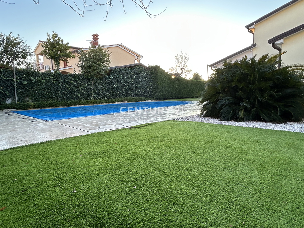 UMAG, DINTORNI, VILLA FAMILIARE A SOLI 400 METRI DALLA SPIAGGIA CON VISTA MARE