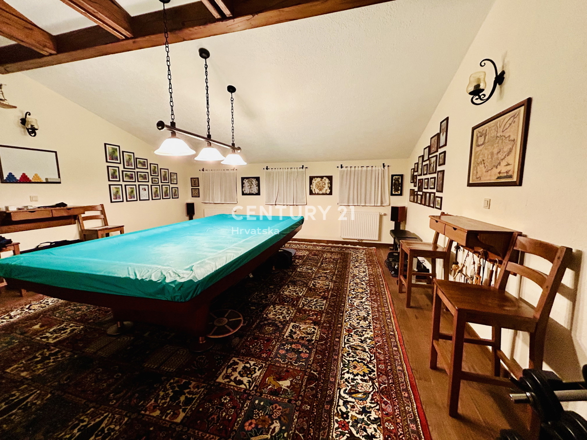 UMAG, DINTORNI, VILLA FAMILIARE A SOLI 400 METRI DALLA SPIAGGIA CON VISTA MARE