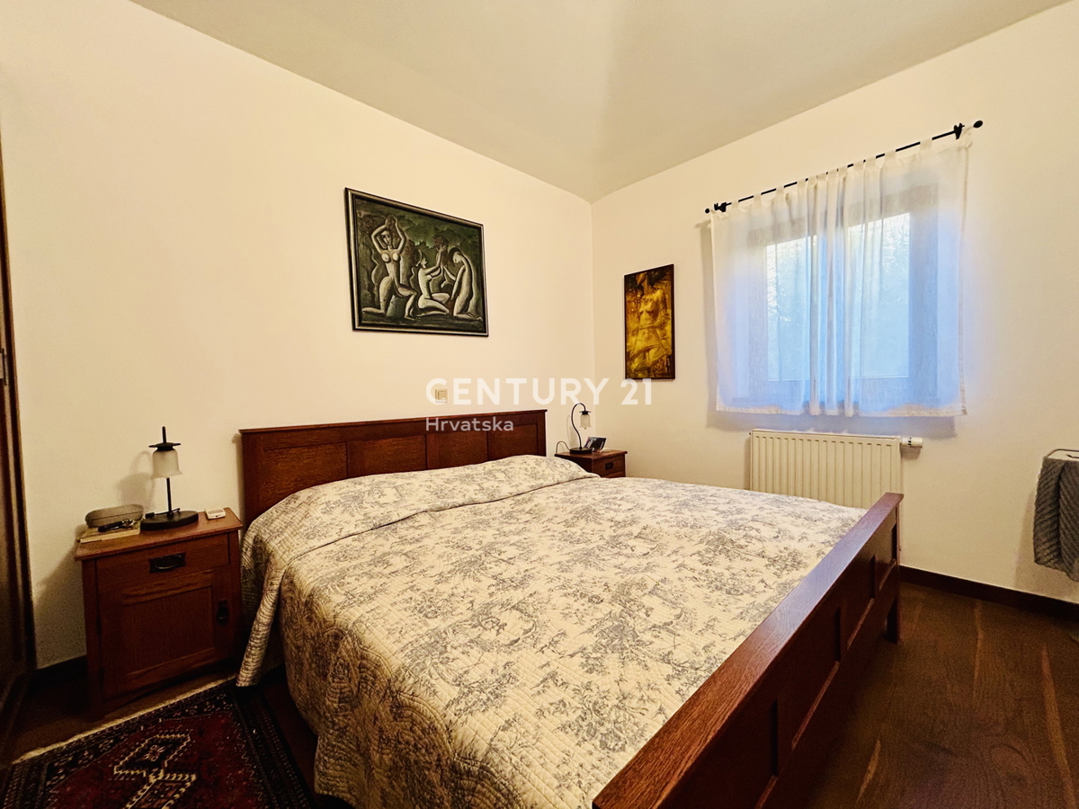 UMAG, DINTORNI, VILLA FAMILIARE A SOLI 400 METRI DALLA SPIAGGIA CON VISTA MARE