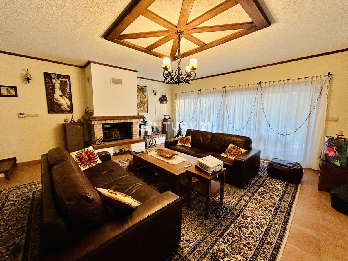 UMAG, DINTORNI, VILLA FAMILIARE A SOLI 400 METRI DALLA SPIAGGIA CON VISTA MARE