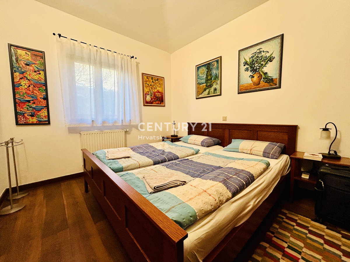 UMAG, DINTORNI, VILLA FAMILIARE A SOLI 400 METRI DALLA SPIAGGIA CON VISTA MARE