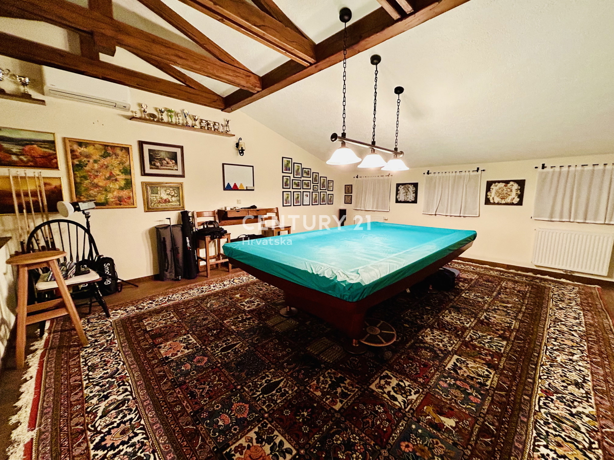 UMAG, DINTORNI, VILLA FAMILIARE A SOLI 400 METRI DALLA SPIAGGIA CON VISTA MARE