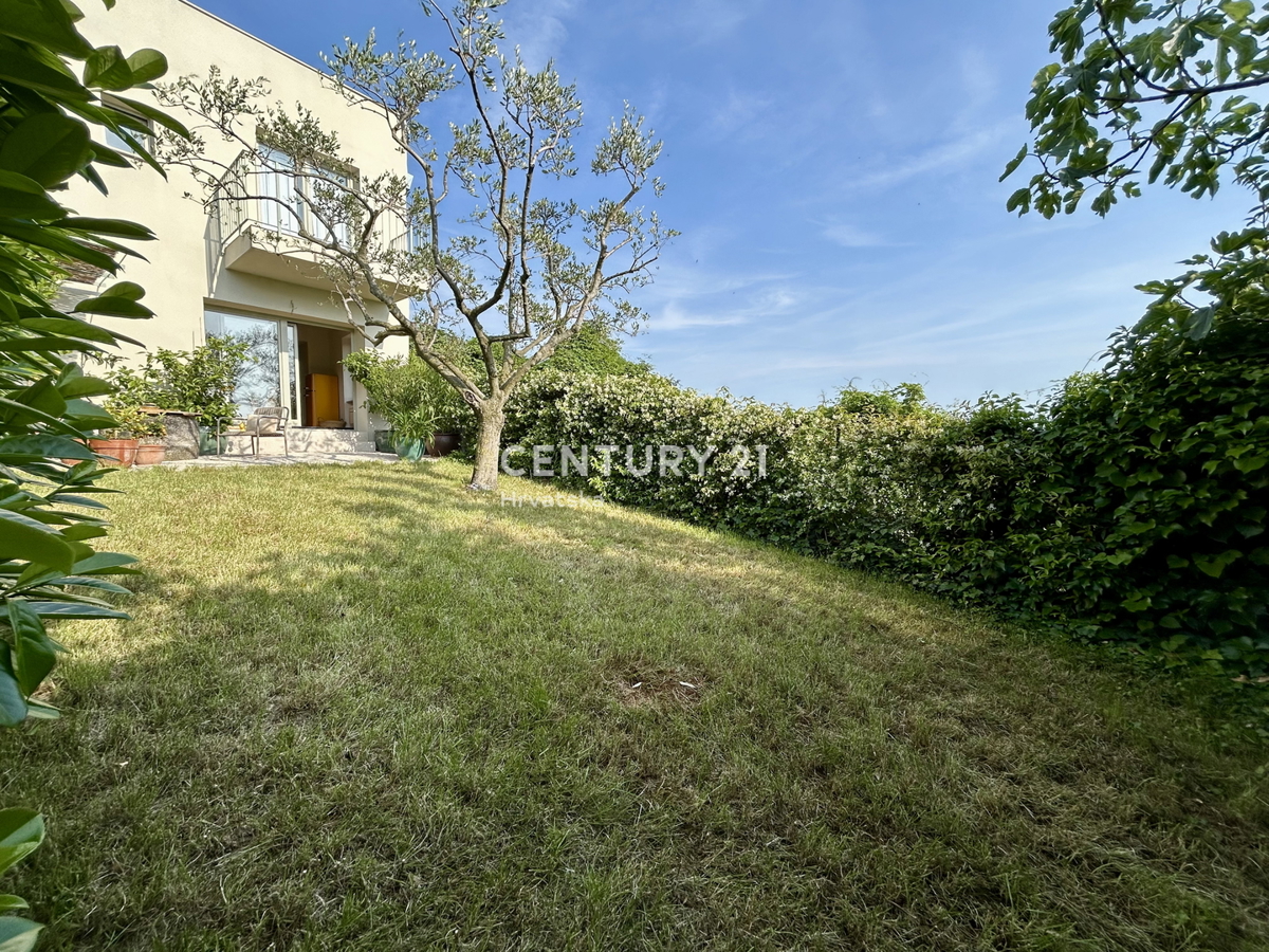 BUJE, CASA COMPLETAMENTE RISTRUTTURATA CON VISTA MARE