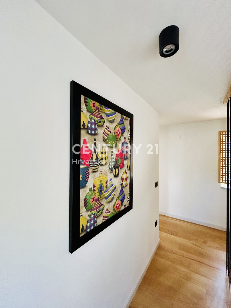 BUJE, CASA COMPLETAMENTE RISTRUTTURATA CON VISTA MARE