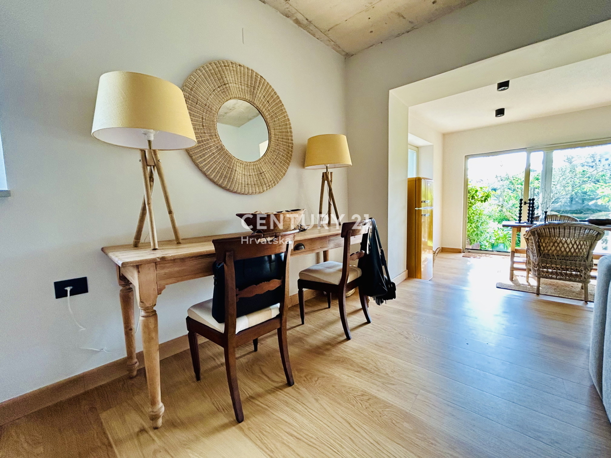 BUJE, CASA COMPLETAMENTE RISTRUTTURATA CON VISTA MARE