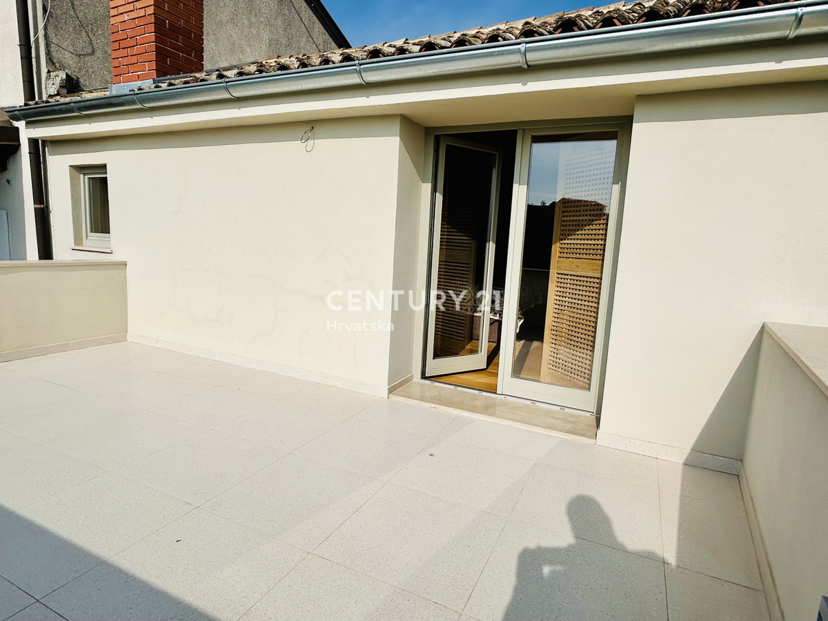 BUJE, CASA COMPLETAMENTE RISTRUTTURATA CON VISTA MARE