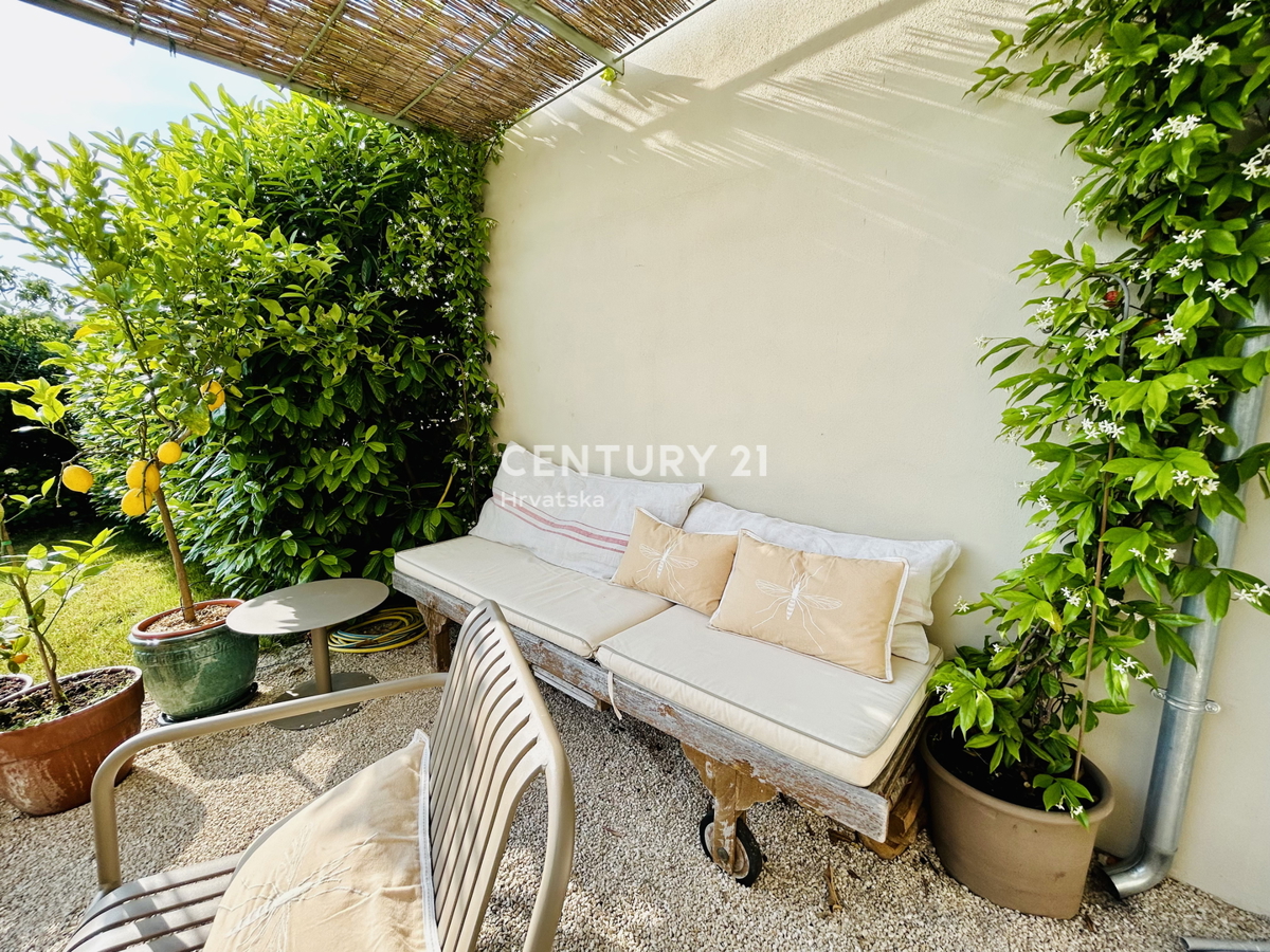 BUJE, CASA COMPLETAMENTE RISTRUTTURATA CON VISTA MARE