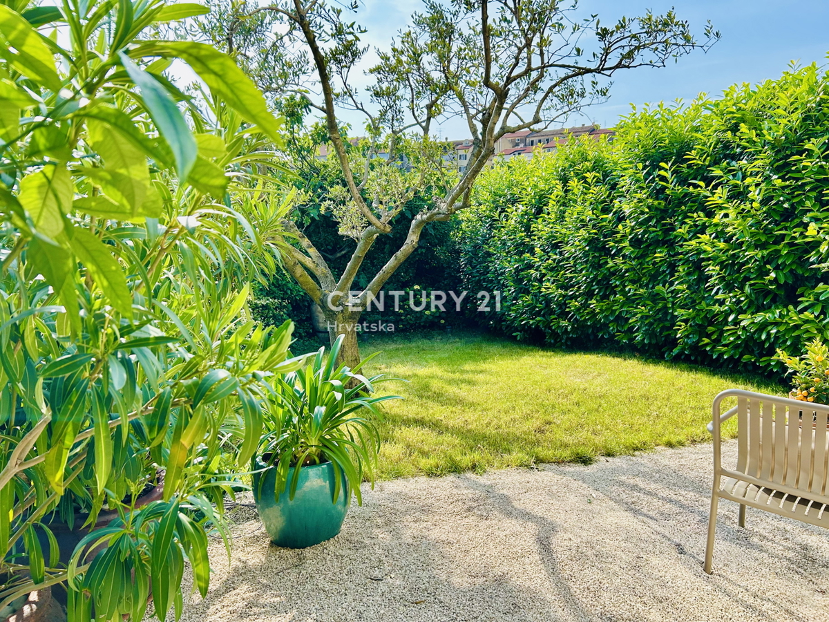 BUJE, CASA COMPLETAMENTE RISTRUTTURATA CON VISTA MARE