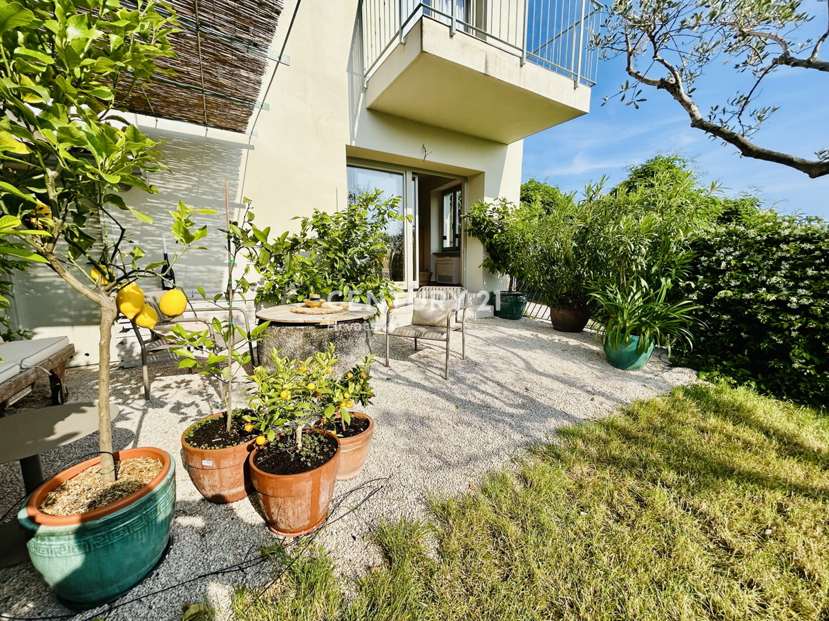 BUJE, CASA COMPLETAMENTE RISTRUTTURATA CON VISTA MARE