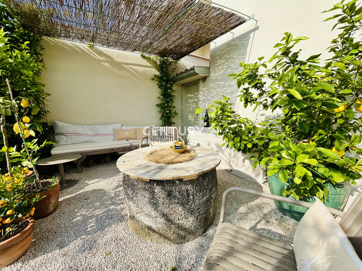 BUJE, CASA COMPLETAMENTE RISTRUTTURATA CON VISTA MARE