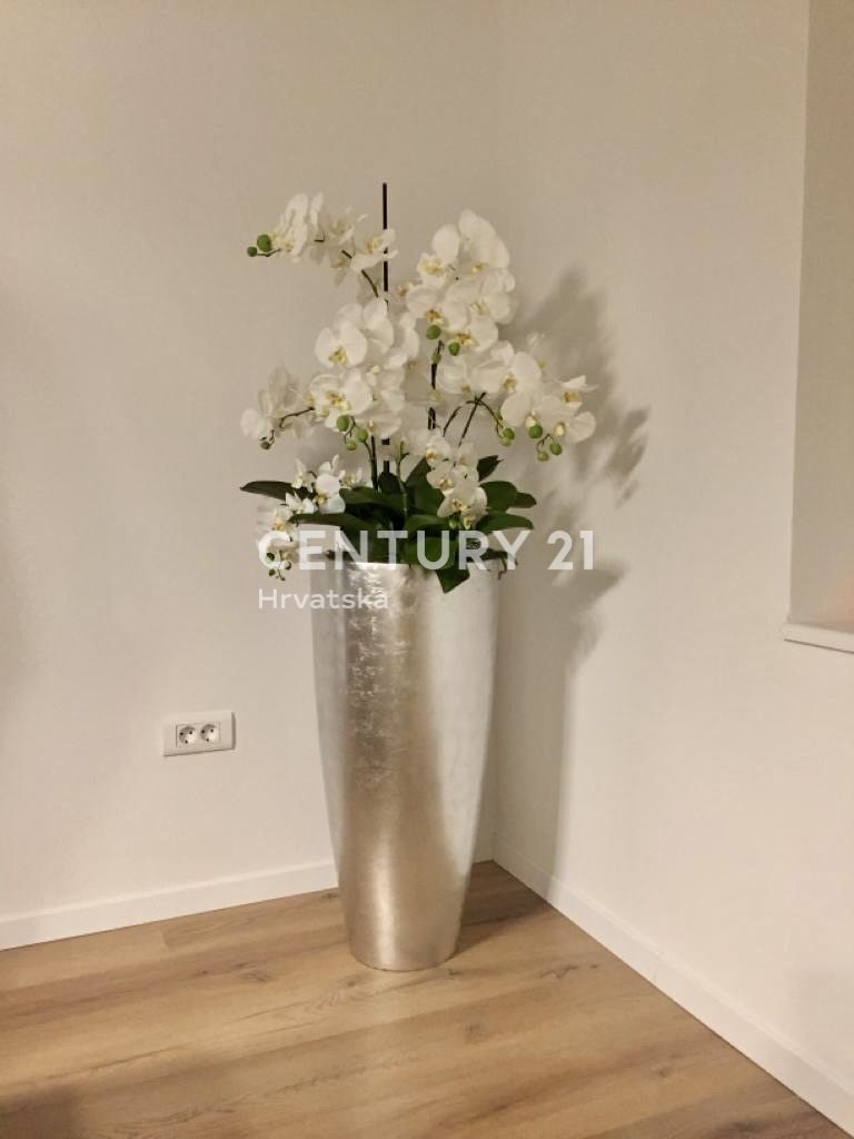 UMAGO, DINTORNI, Eccellente casa a soli 300 metri dalla spiaggia