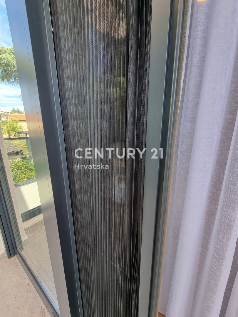 TAR VABRIGA, NUOVA COSTRUZIONE, APPARTAMENTO SU DUE LIVELLI AL PIANO TERRA E PRIMO PIANO CON PISCINA