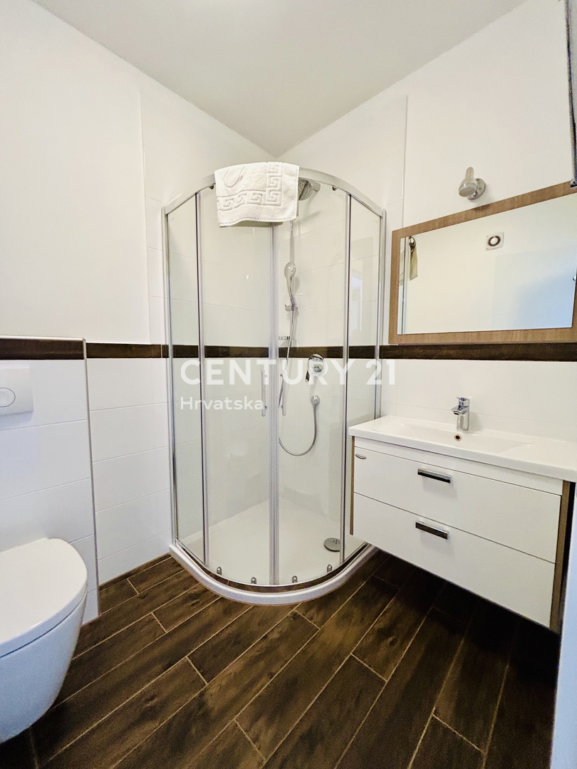 MEDULIN, VOLME, ESCLUSIVA DELL'AGENZIA, APPARTAMENTO A SOLI 200 METRI DALLA SPIAGGIA E DAL MARE