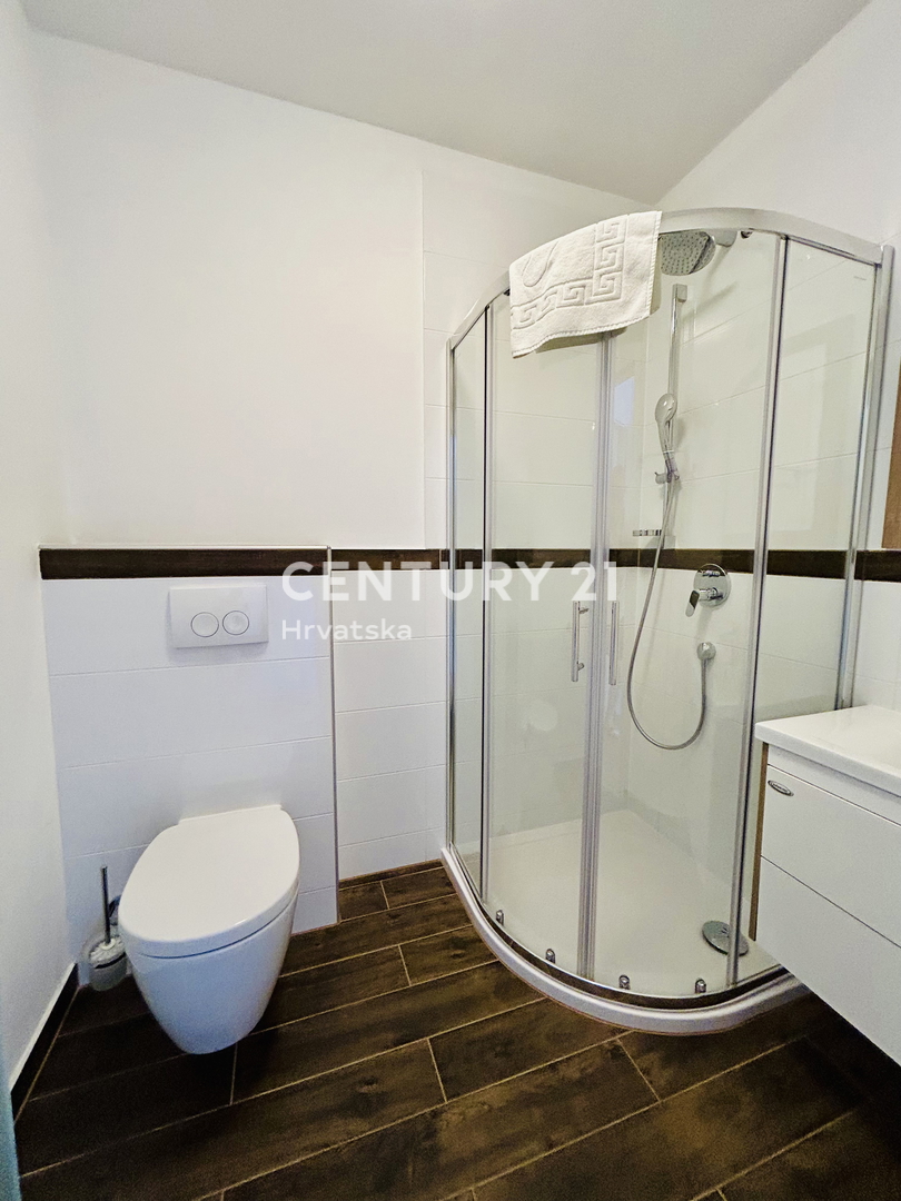 MEDULIN, VOLME, ESCLUSIVA DELL'AGENZIA, APPARTAMENTO A SOLI 200 METRI DALLA SPIAGGIA E DAL MARE