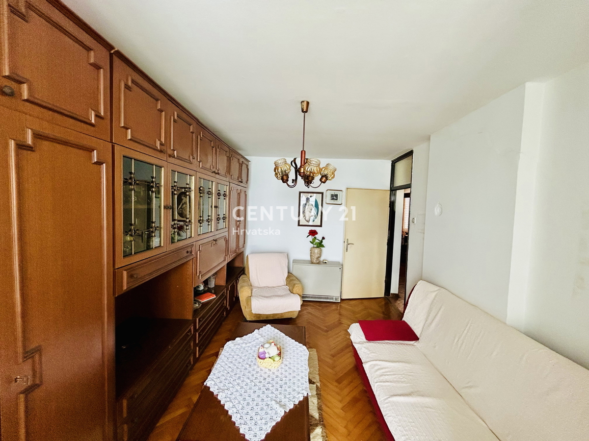 POREČ, CENTRO, APPARTAMENTO IN PRIMA FILA SUL MARE CON VISTA SULLA CITTÀ VECCHIA E SUL MARE