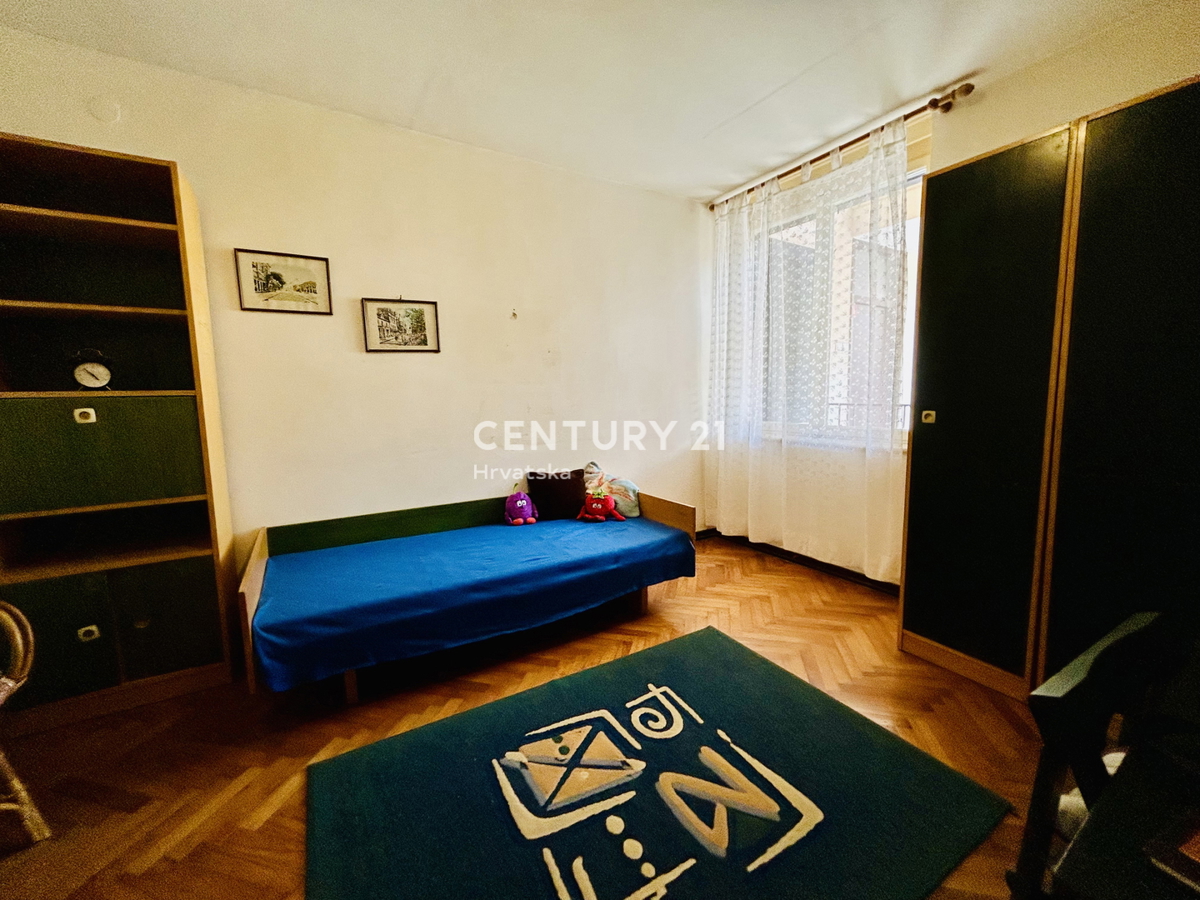 POREČ, CENTRO, APPARTAMENTO IN PRIMA FILA SUL MARE CON VISTA SULLA CITTÀ VECCHIA E SUL MARE