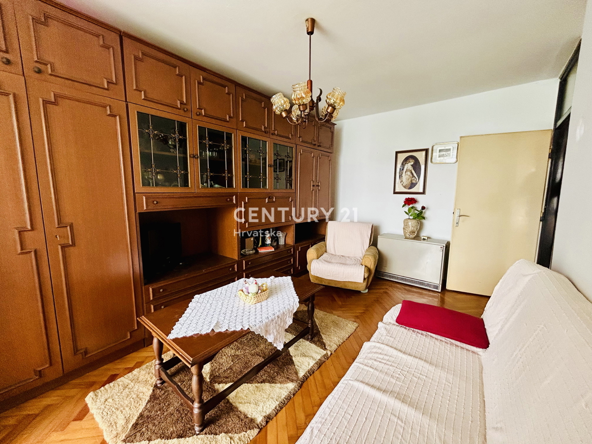 POREČ, CENTRO, APPARTAMENTO IN PRIMA FILA SUL MARE CON VISTA SULLA CITTÀ VECCHIA E SUL MARE