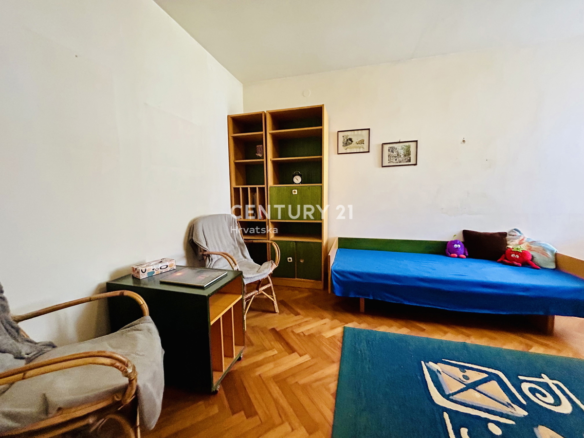 POREČ, CENTRO, APPARTAMENTO IN PRIMA FILA SUL MARE CON VISTA SULLA CITTÀ VECCHIA E SUL MARE