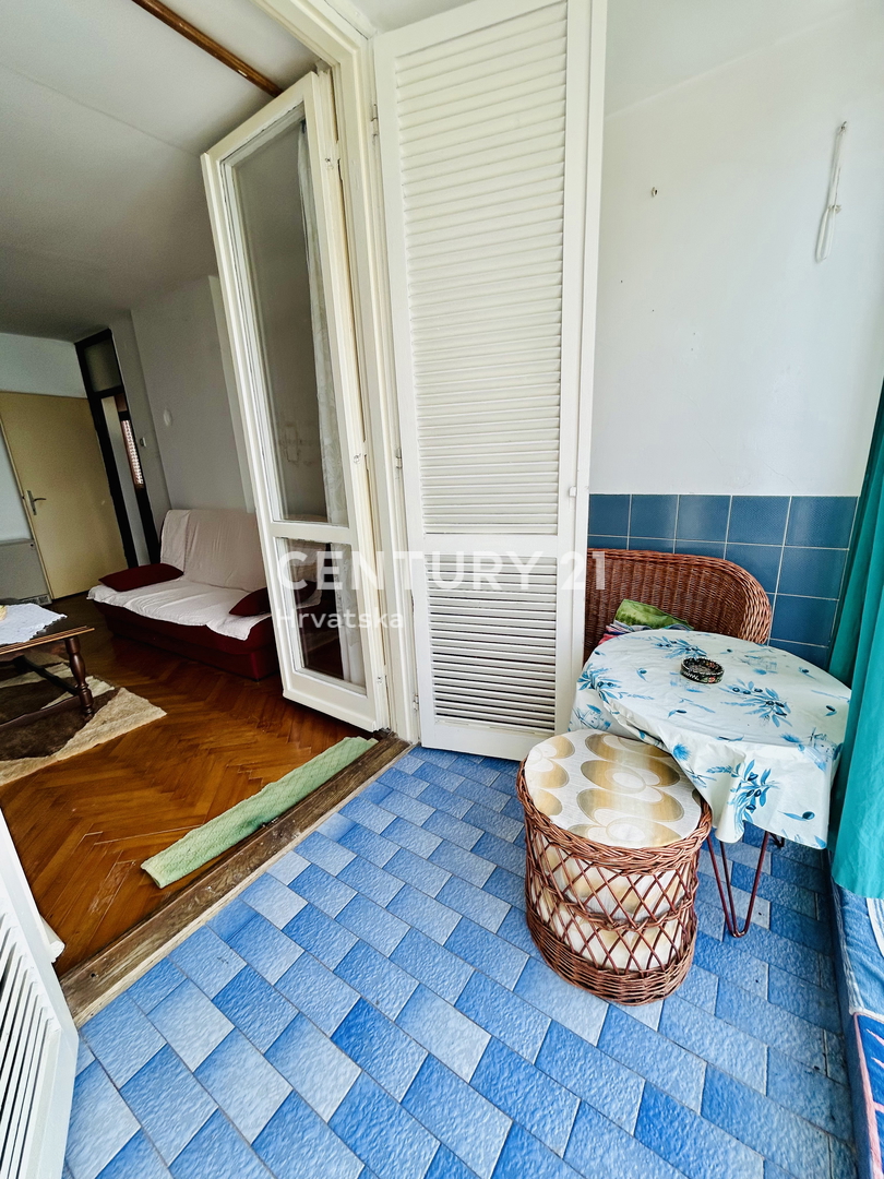 POREČ, CENTRO, APPARTAMENTO IN PRIMA FILA SUL MARE CON VISTA SULLA CITTÀ VECCHIA E SUL MARE