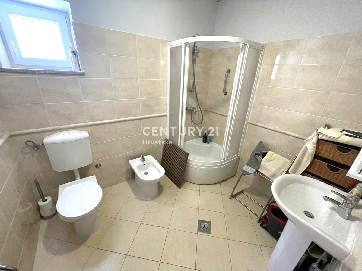 ISTRA, LABIN, CASA CON VISTA MOZZAFIATO SUL MARE