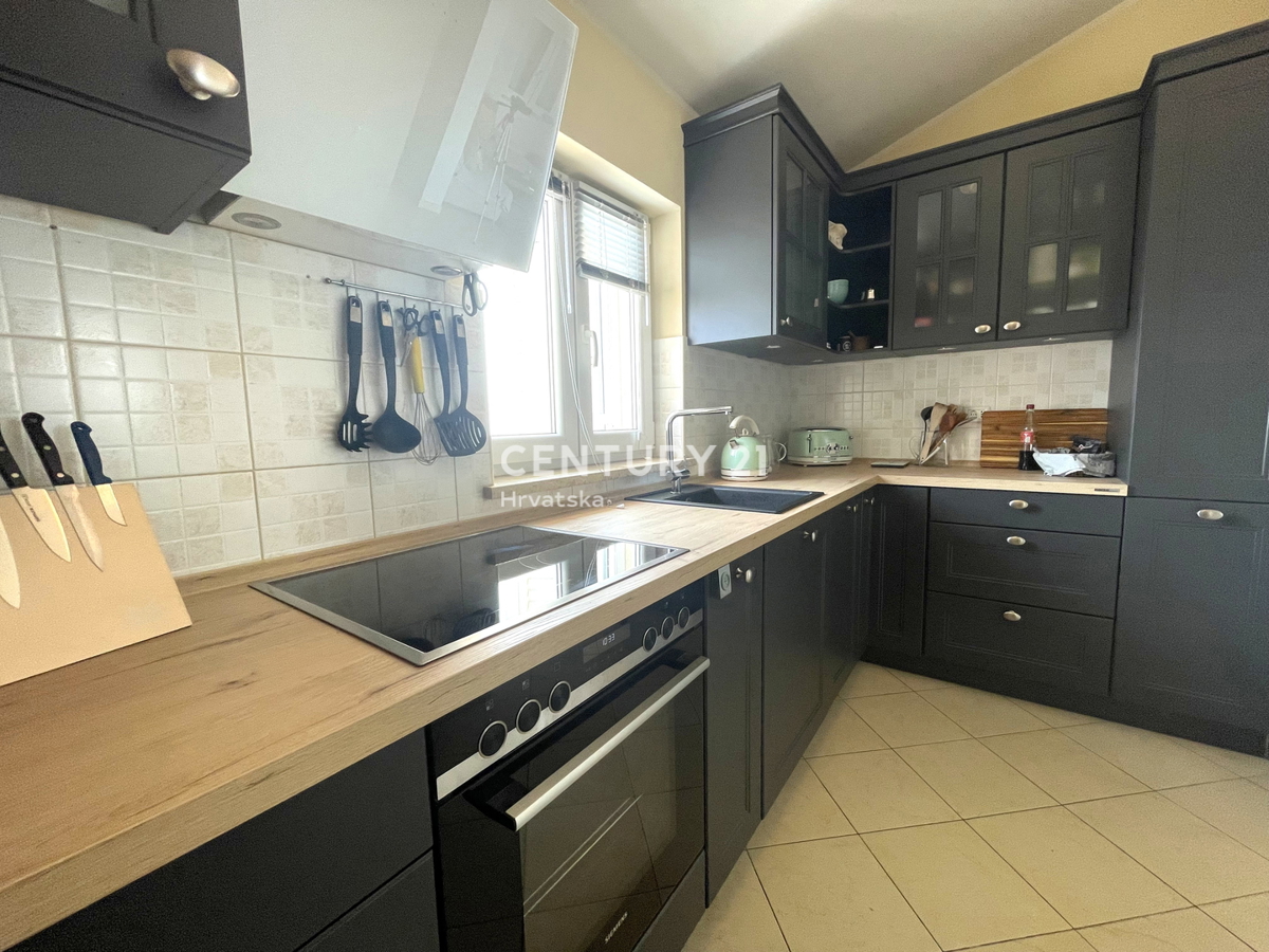 ISTRA, LABIN, CASA CON VISTA MOZZAFIATO SUL MARE