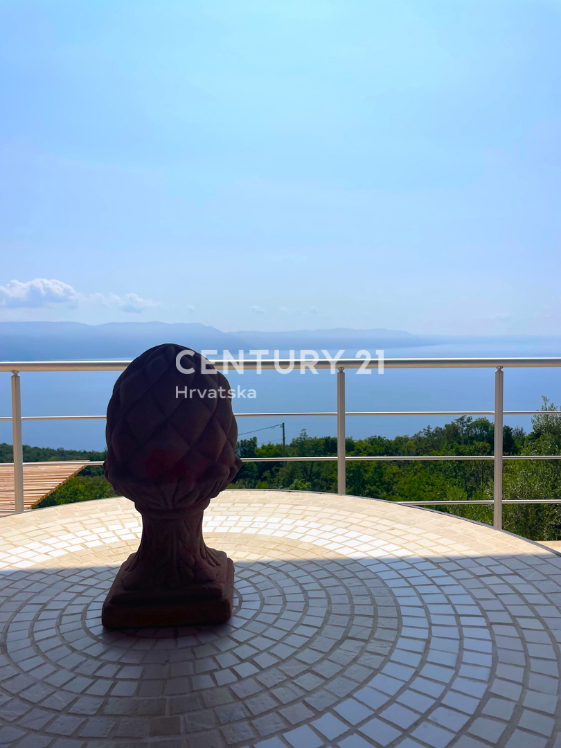 ISTRA, LABIN, CASA CON VISTA MOZZAFIATO SUL MARE