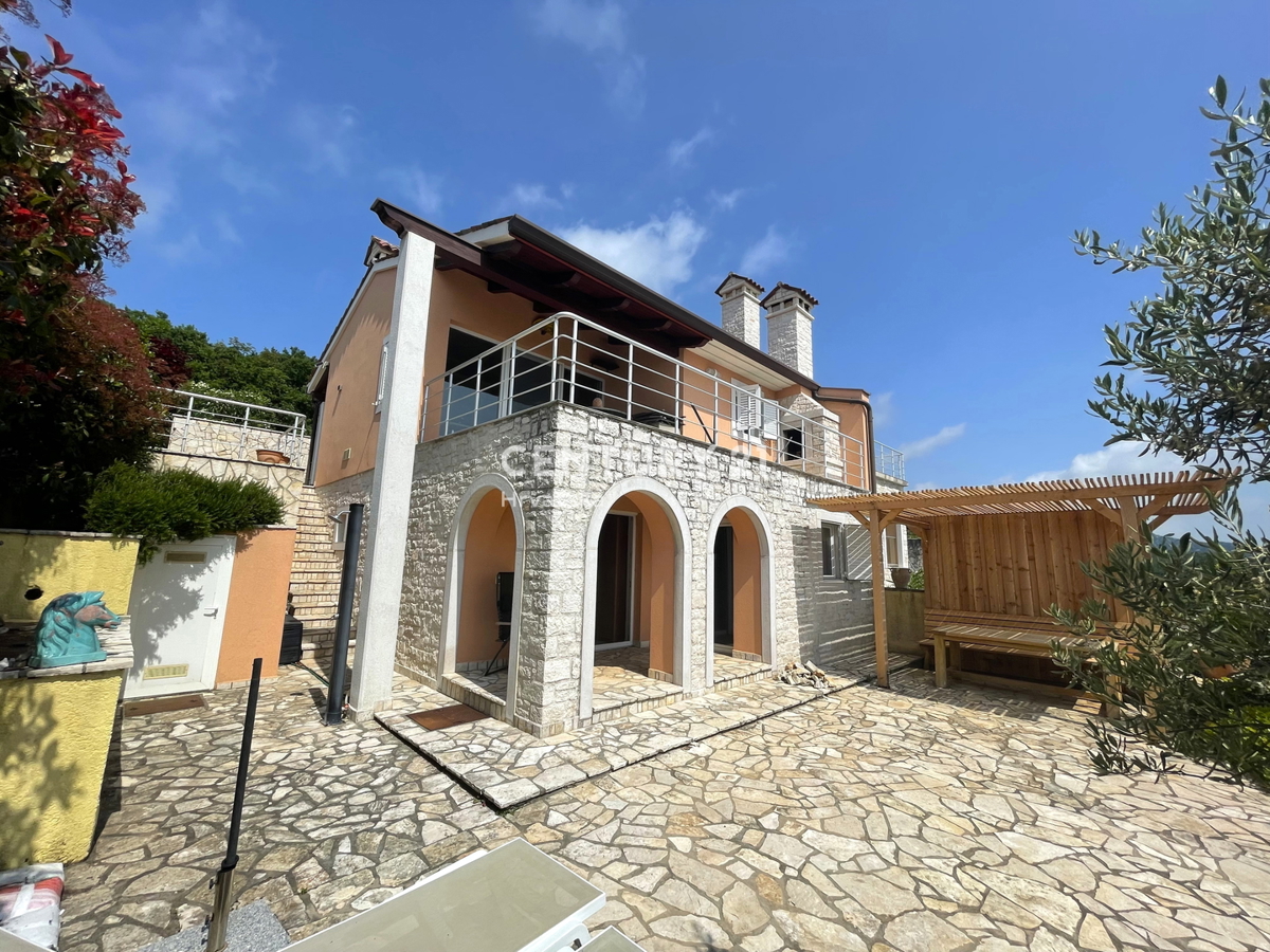 ISTRA, LABIN, CASA CON VISTA MOZZAFIATO SUL MARE