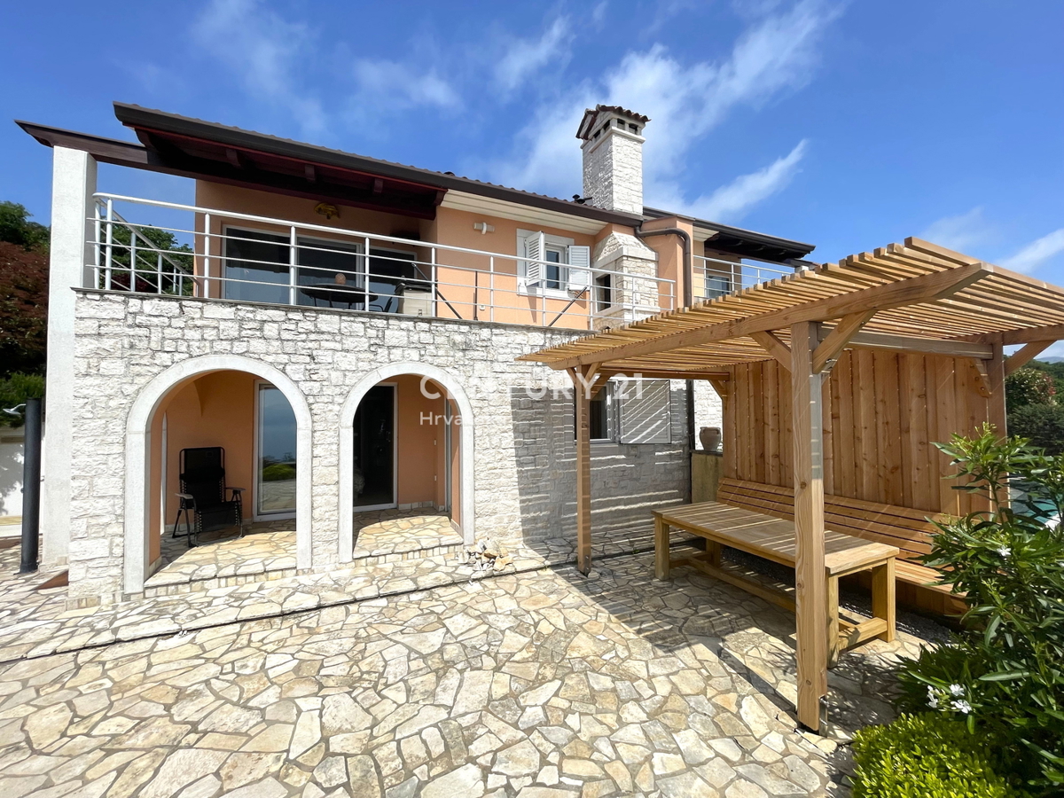 ISTRA, LABIN, CASA CON VISTA MOZZAFIATO SUL MARE