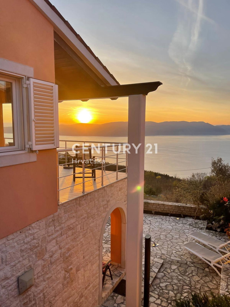 ISTRA, LABIN, CASA CON VISTA MOZZAFIATO SUL MARE