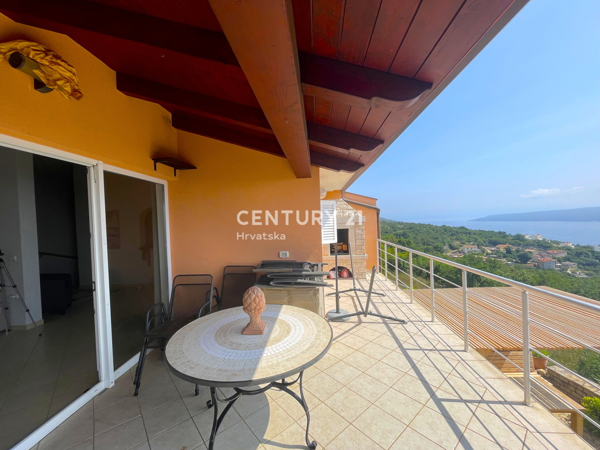 ISTRA, LABIN, CASA CON VISTA MOZZAFIATO SUL MARE