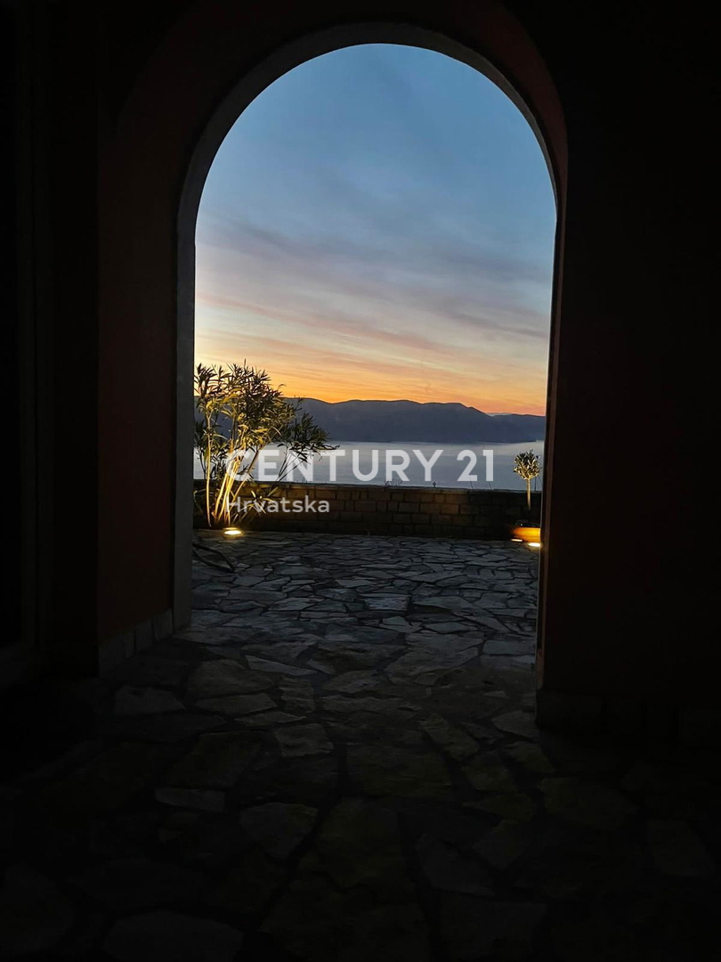 ISTRA, LABIN, CASA CON VISTA MOZZAFIATO SUL MARE