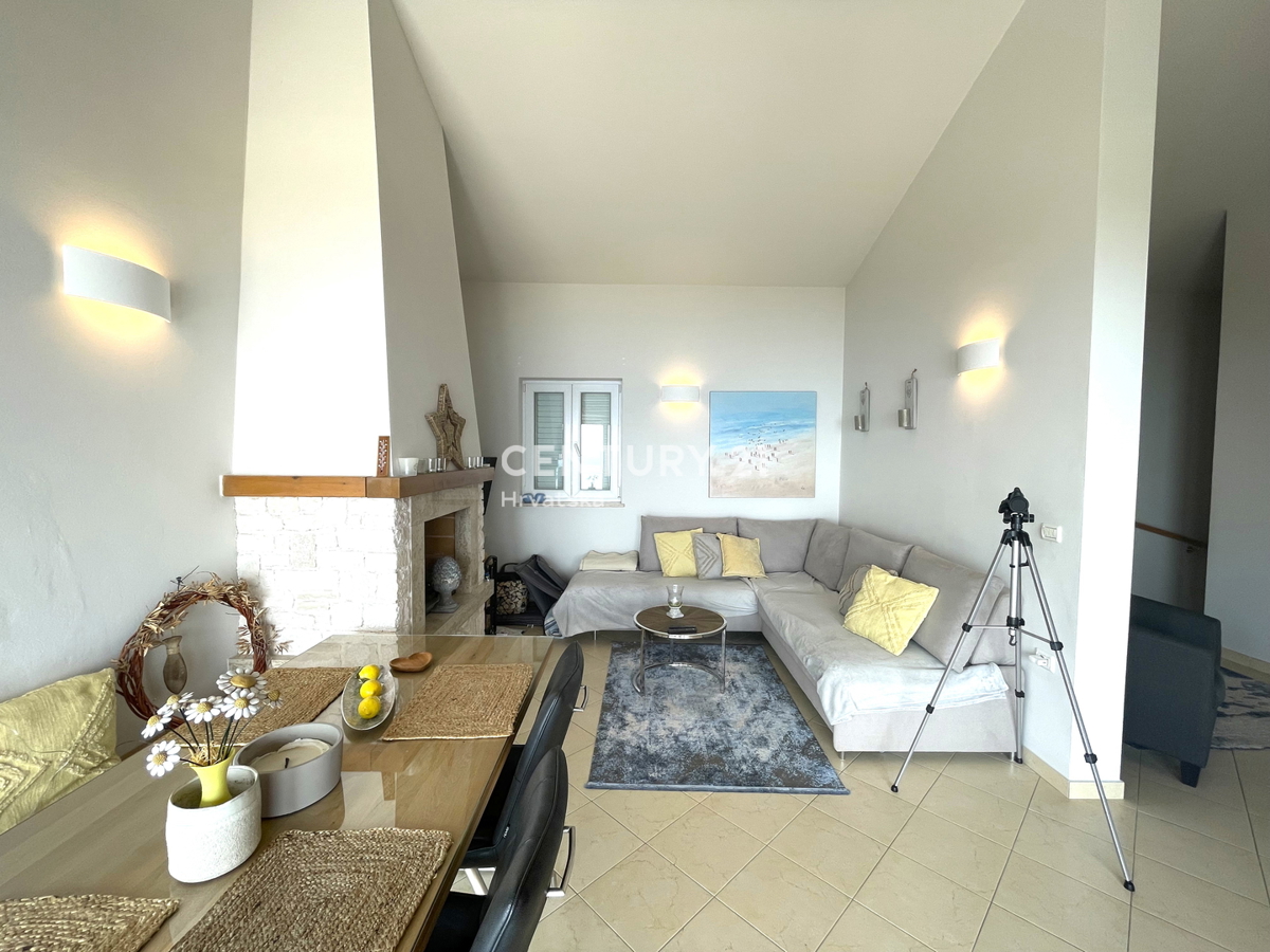 ISTRA, LABIN, CASA CON VISTA MOZZAFIATO SUL MARE