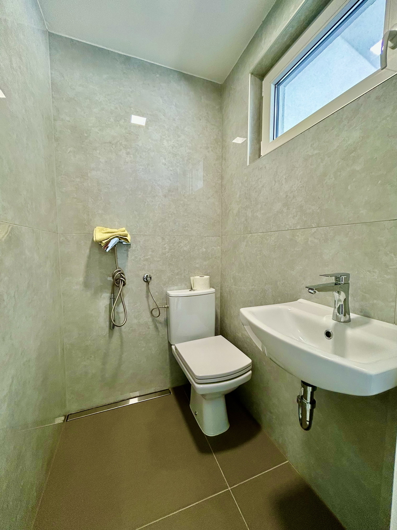 UMAG, DINTORNI, APPARTAMENTO IN OTTIMA POSIZIONE A SOLI 150 METRI DALLA SPIAGGIA CON VISTA MARE