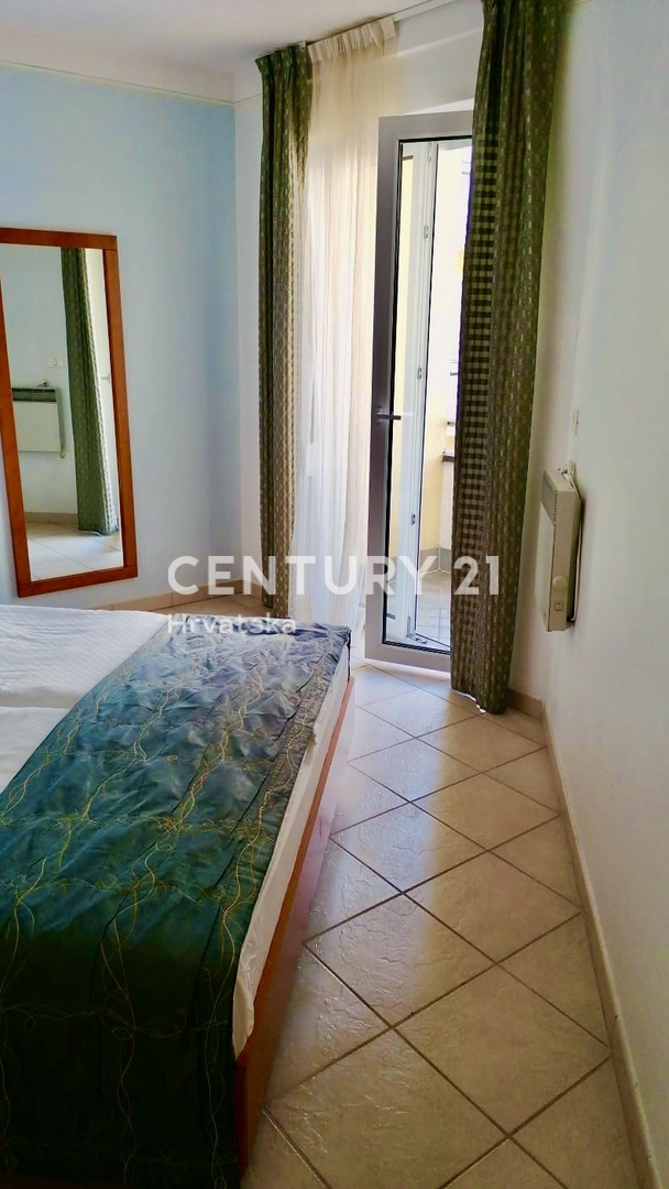 SAVUDRIJA, CRVENI VRH, OTTIMO APPARTAMENTO CON VISTA APERTA SUL MARE